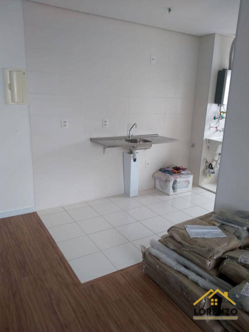 Apartamento à venda com 2 quartos, 44m² - Foto 7