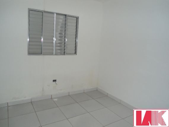 Casa para alugar com 1 quarto, 30m² - Foto 33