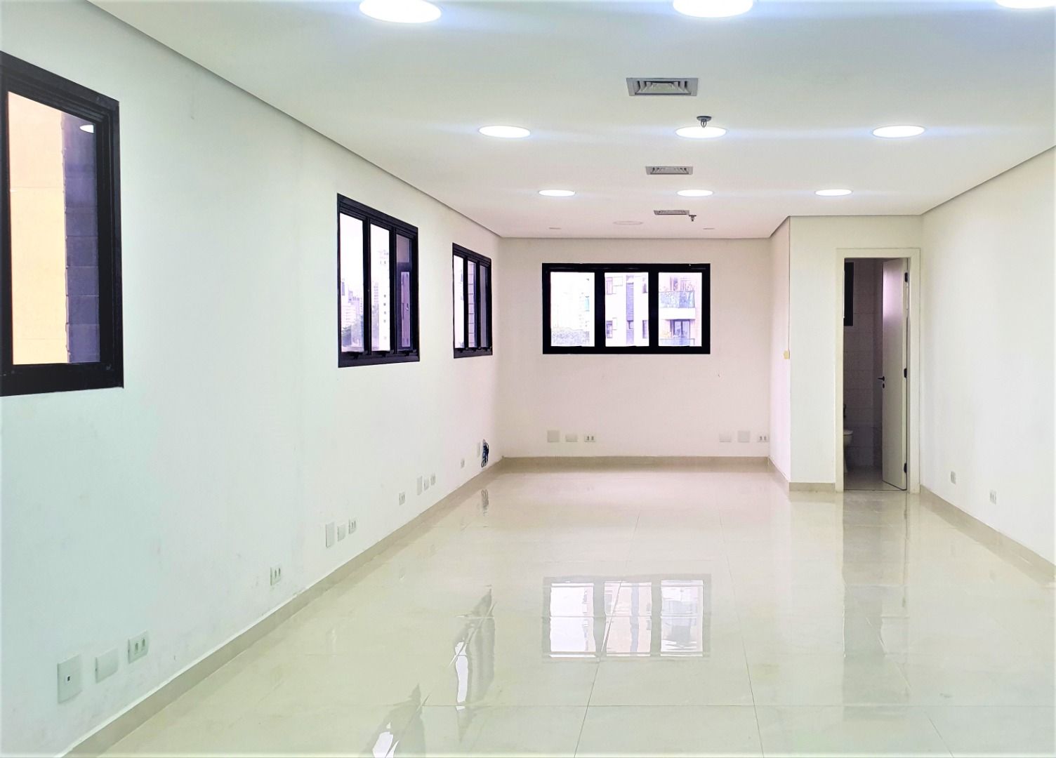 Conjunto Comercial-Sala à venda, 52m² - Foto 2