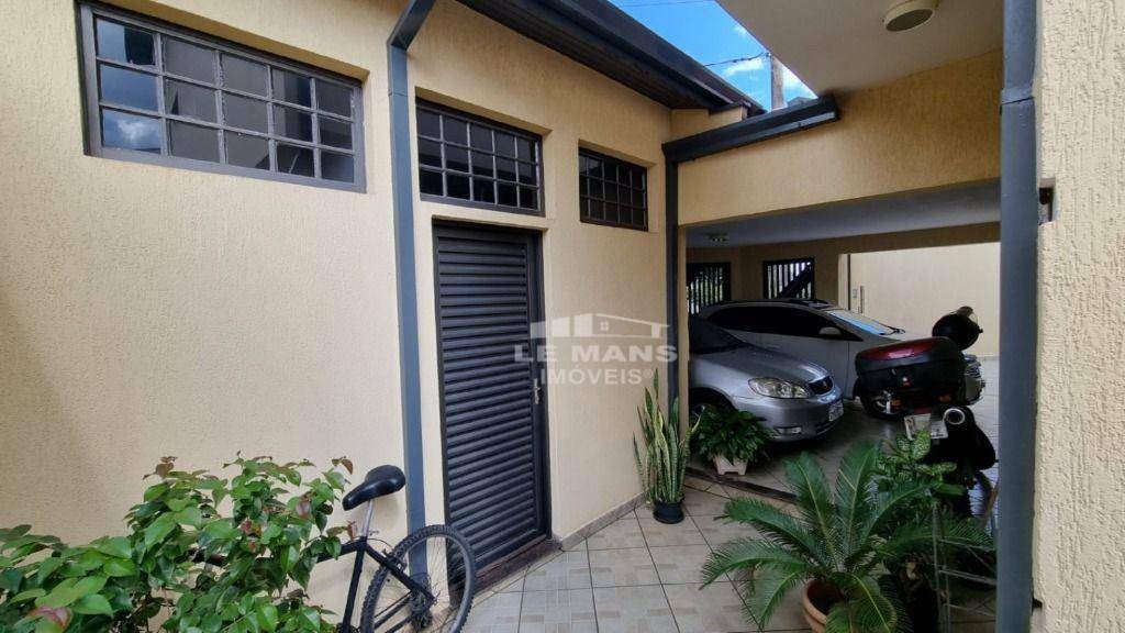 Casa à venda com 3 quartos, 205m² - Foto 30