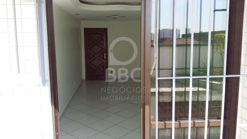 Apartamento à venda com 2 quartos, 75m² - Foto 4