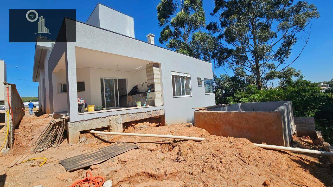 Casa de Condomínio à venda com 3 quartos, 370m² - Foto 2