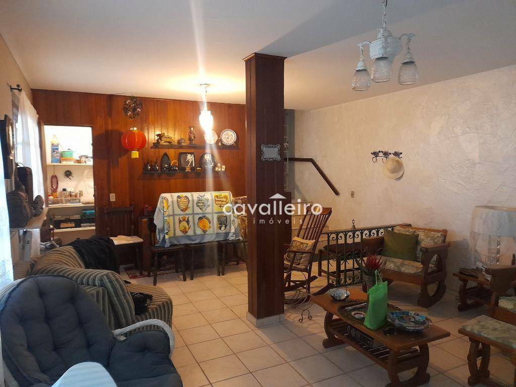 Casa à venda com 5 quartos, 262m² - Foto 11