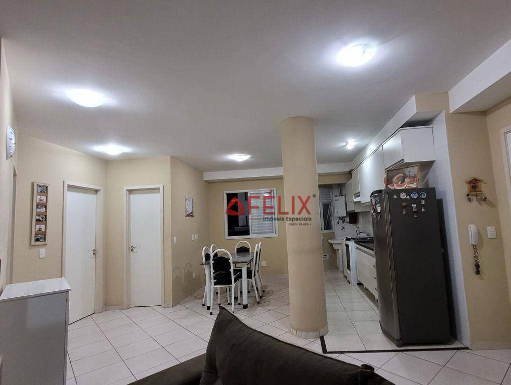 Apartamento à venda com 2 quartos, 63m² - Foto 11