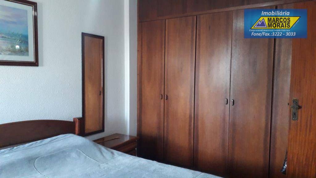 Apartamento à venda com 3 quartos, 125m² - Foto 4