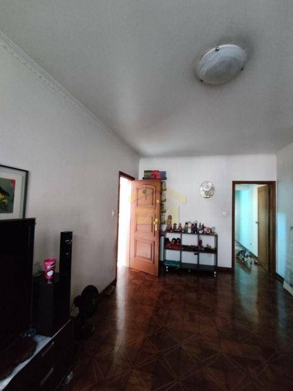 Sobrado à venda com 4 quartos, 210m² - Foto 5