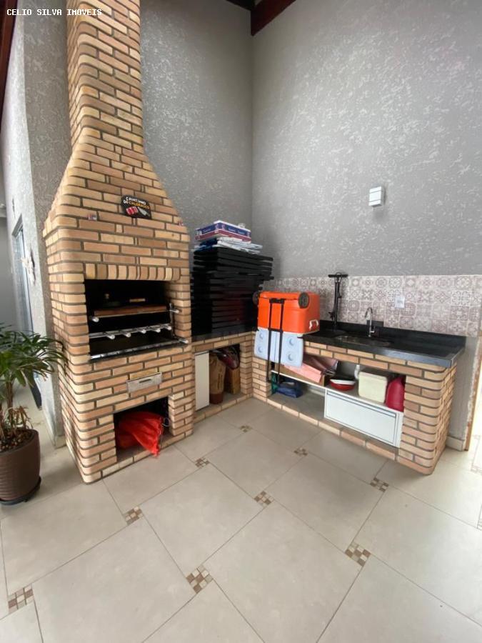 Casa à venda com 3 quartos, 187m² - Foto 4