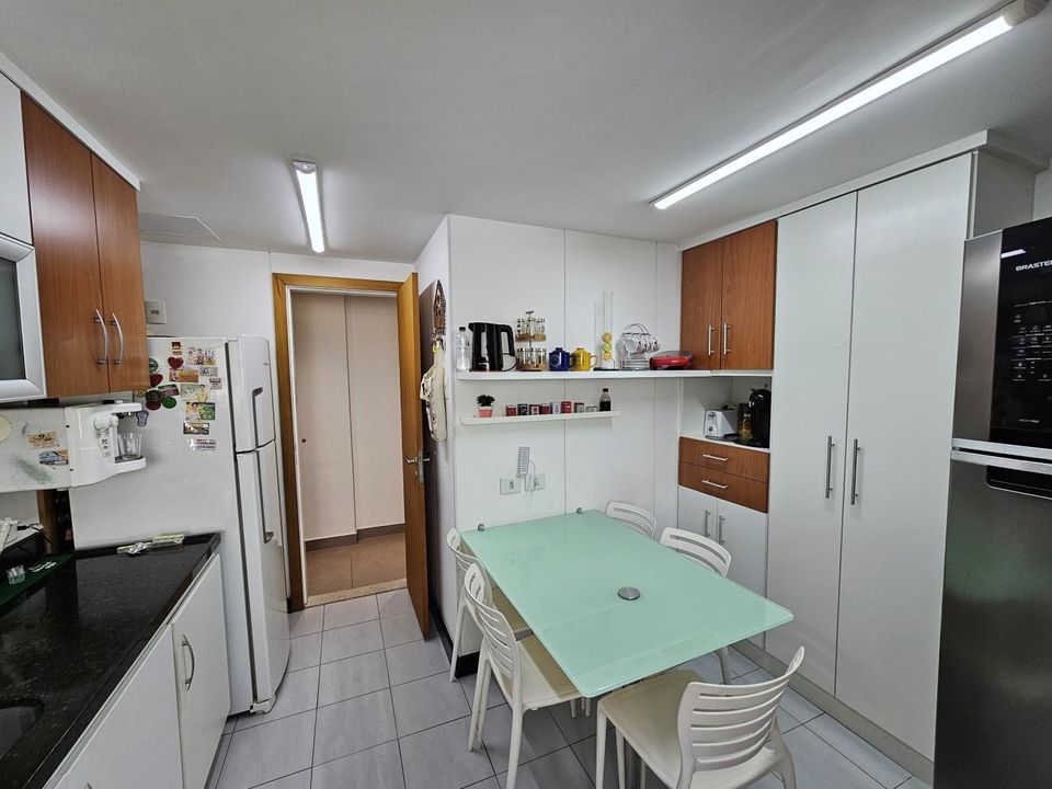 Apartamento à venda com 4 quartos, 150m² - Foto 26