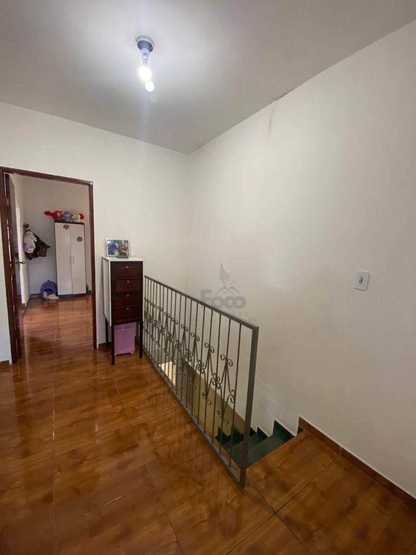 Casa à venda com 2 quartos, 110m² - Foto 9