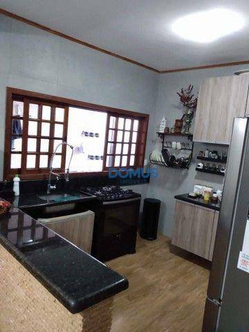 Sobrado à venda com 5 quartos, 200m² - Foto 5