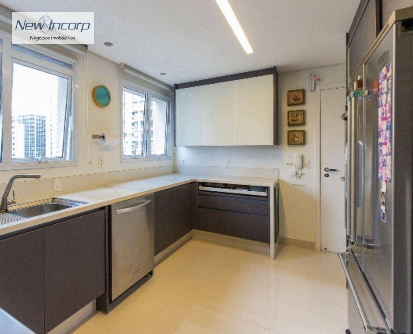 Apartamento à venda com 3 quartos, 201m² - Foto 14