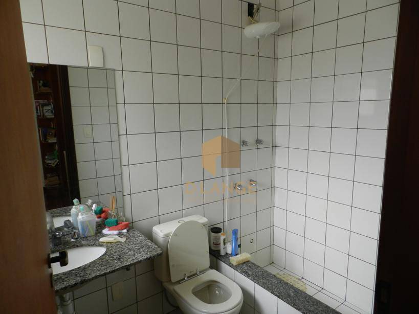 Casa de Condomínio à venda com 3 quartos, 250m² - Foto 13