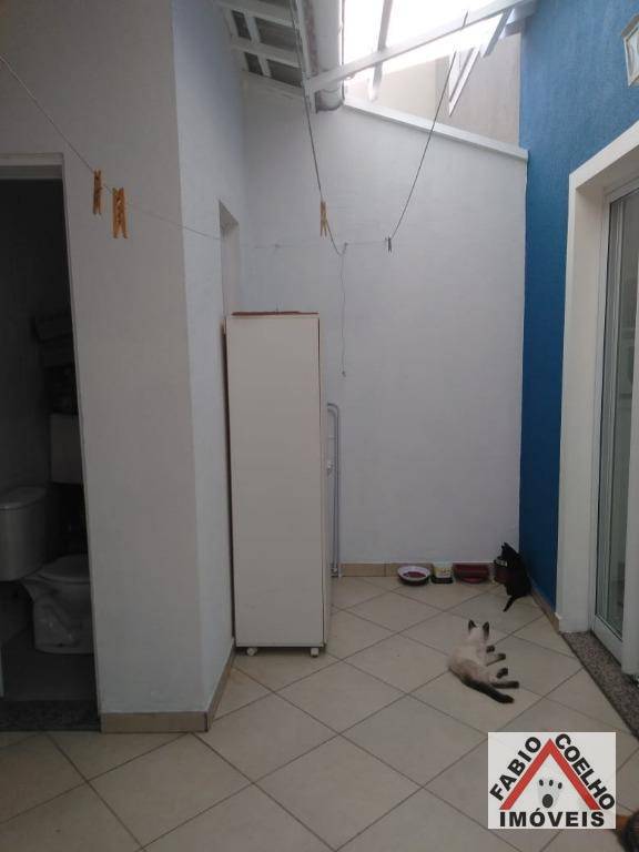 Sobrado à venda com 3 quartos, 210m² - Foto 21