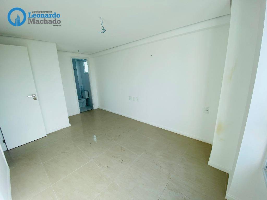 Apartamento à venda com 3 quartos, 100m² - Foto 6