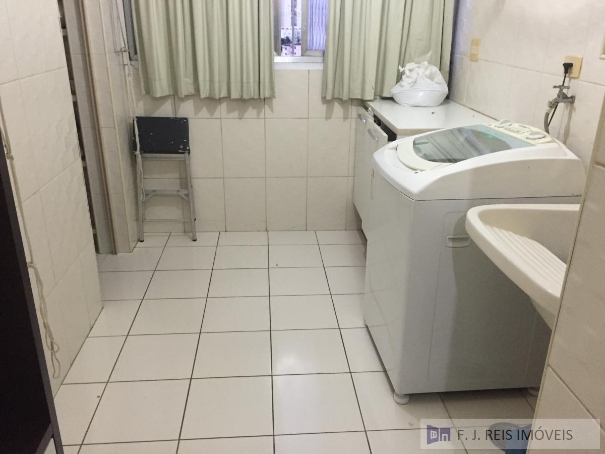 Apartamento à venda com 3 quartos, 90m² - Foto 12