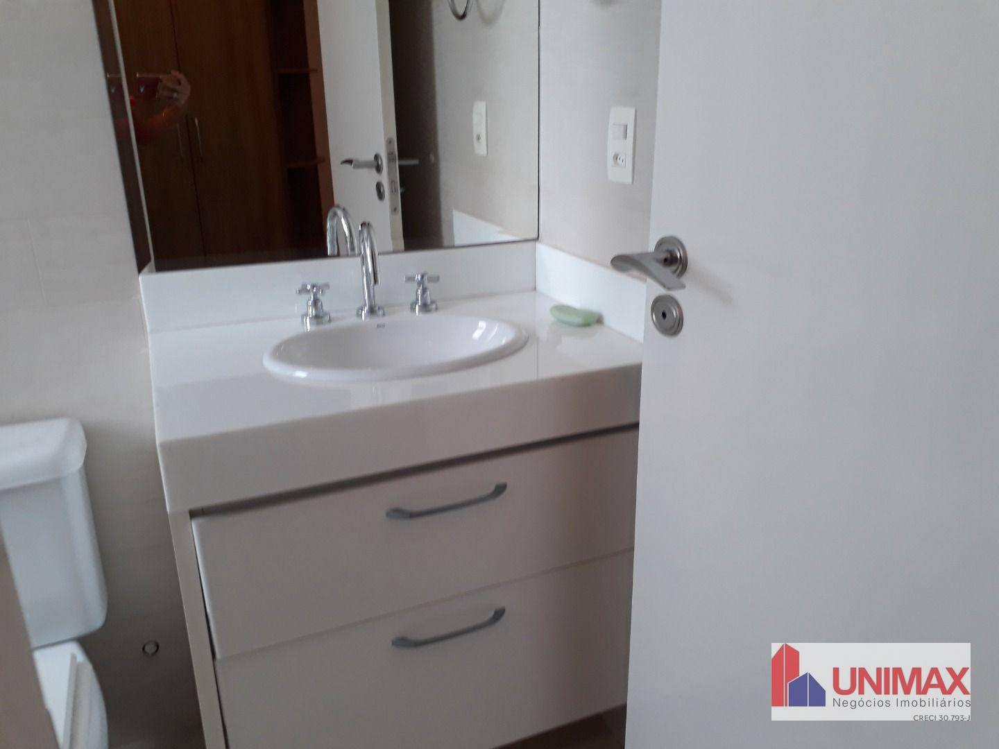 Apartamento à venda com 3 quartos, 253m² - Foto 12