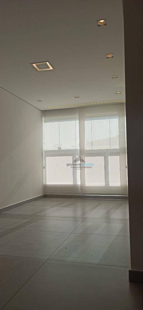 Apartamento à venda com 2 quartos, 61m² - Foto 3