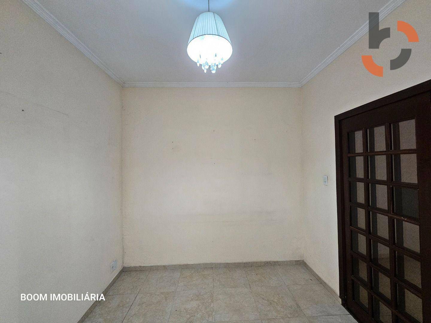 Casa à venda com 6 quartos, 210m² - Foto 44