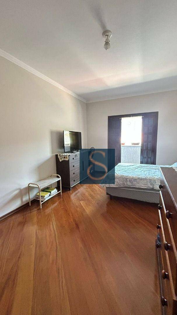 Casa à venda com 4 quartos, 275m² - Foto 14