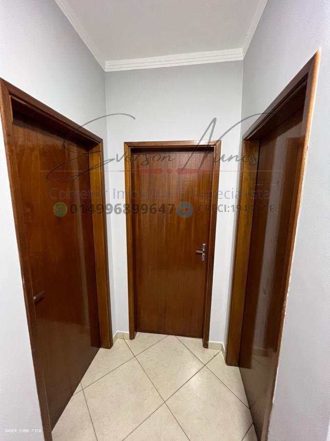 Casa à venda com 3 quartos, 225m² - Foto 9