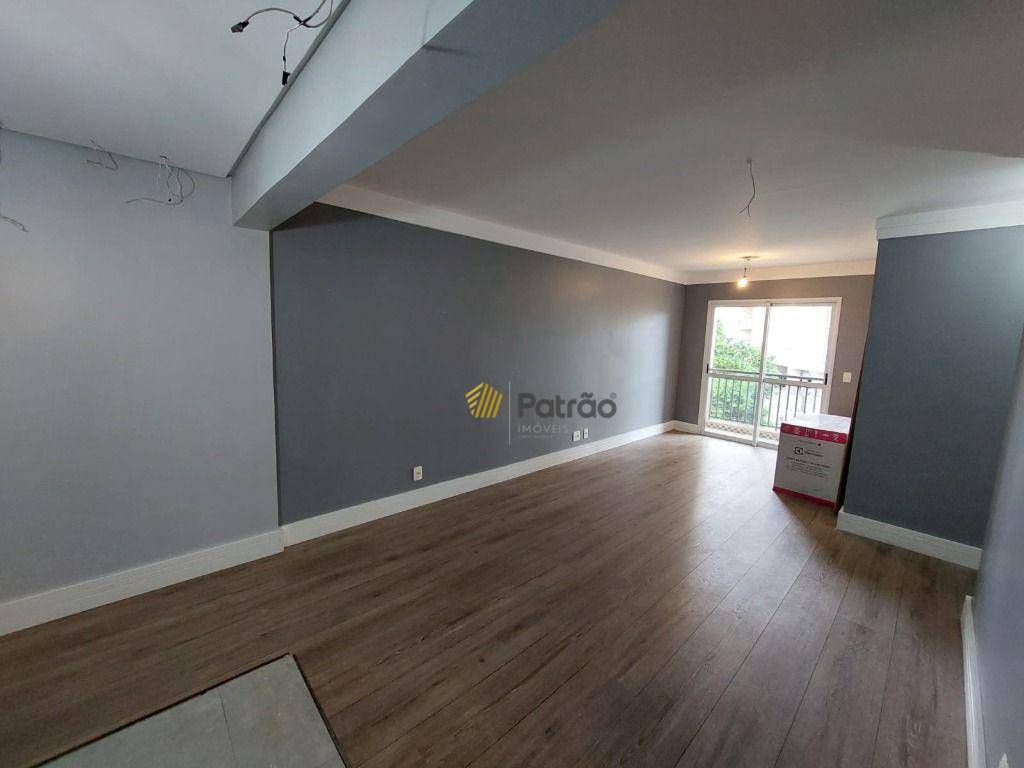 Apartamento à venda com 2 quartos, 70m² - Foto 19