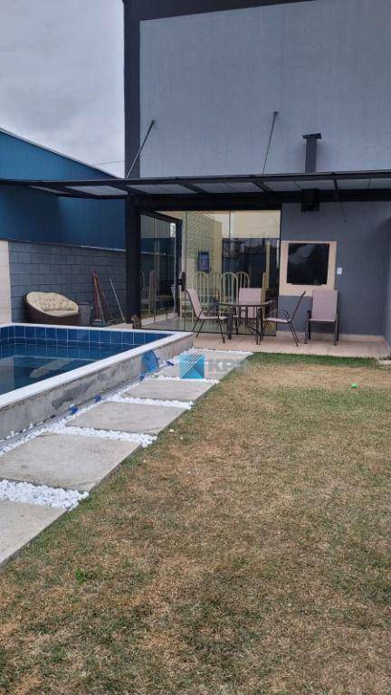 Casa de Condomínio à venda com 3 quartos, 230m² - Foto 18