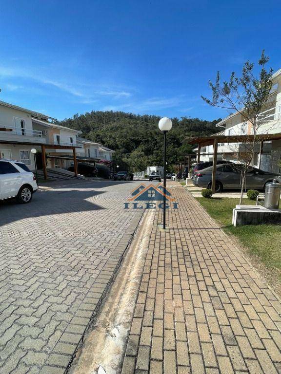Casa de Condomínio à venda com 3 quartos, 206m² - Foto 31