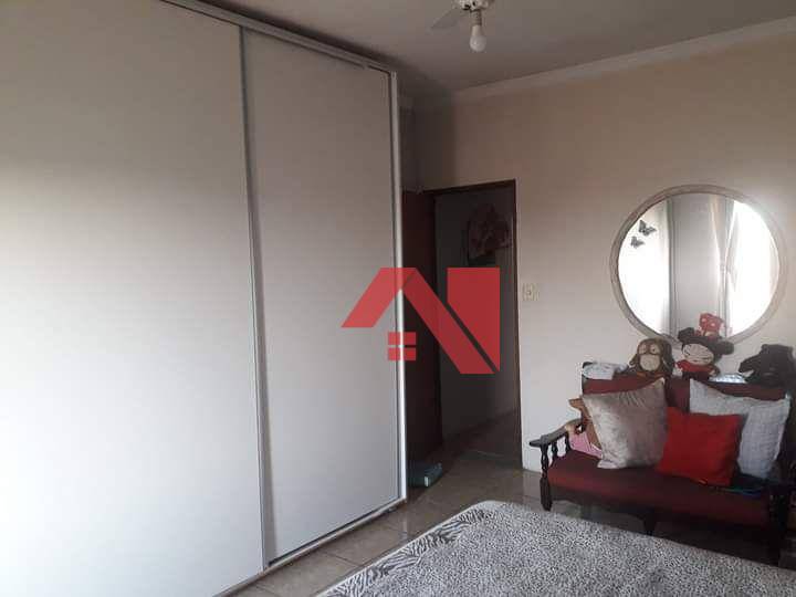 Sobrado à venda com 3 quartos, 259m² - Foto 16