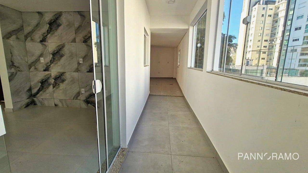 Casa à venda e aluguel com 4 quartos, 300m² - Foto 18