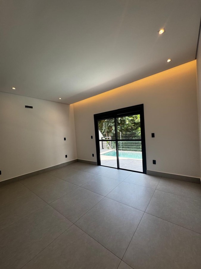 Casa de Condomínio para alugar com 3 quartos, 258m² - Foto 12