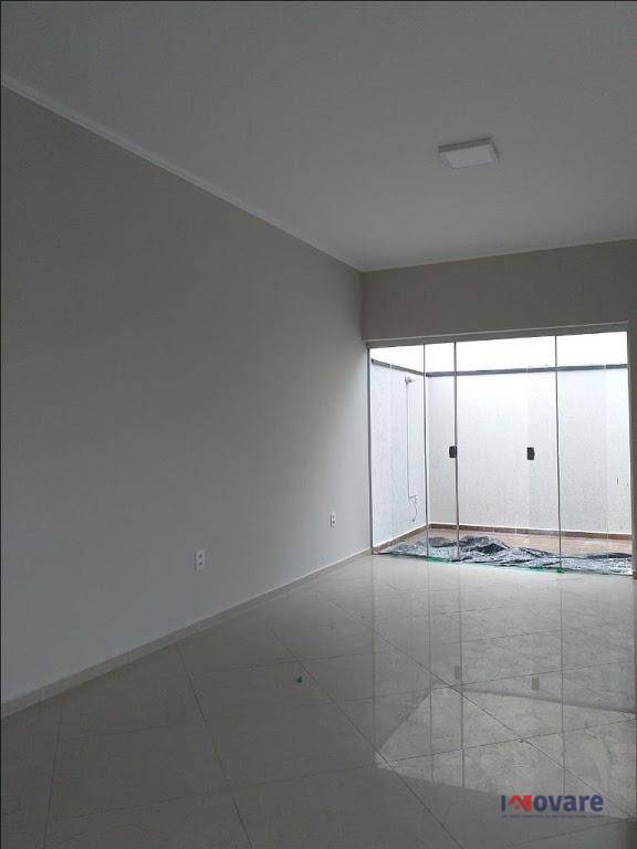 Casa à venda com 2 quartos, 190m² - Foto 6