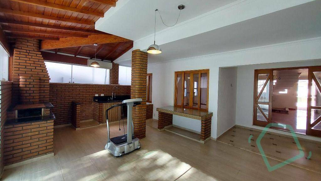 Casa de Condomínio para alugar com 5 quartos, 373m² - Foto 14