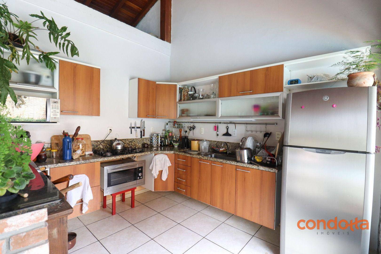 Casa para alugar com 4 quartos, 292m² - Foto 22