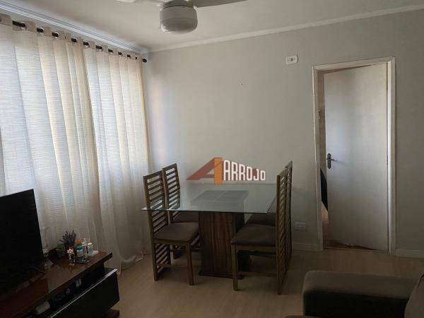 Apartamento à venda com 2 quartos, 60m² - Foto 3