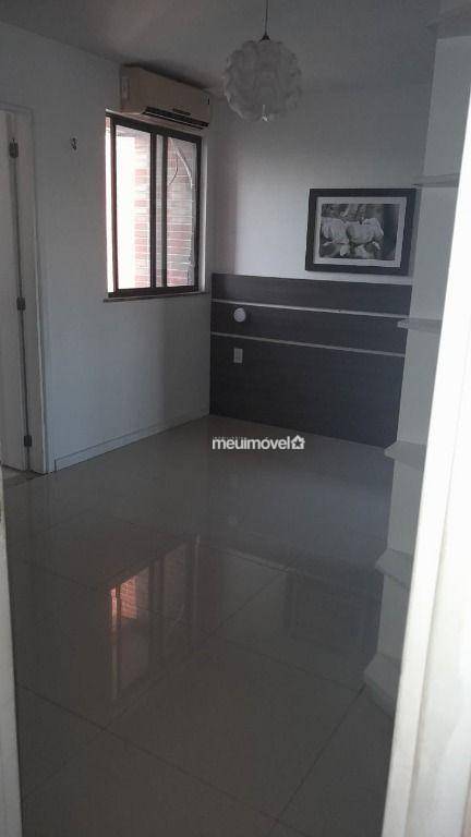 Apartamento à venda com 3 quartos, 93m² - Foto 8