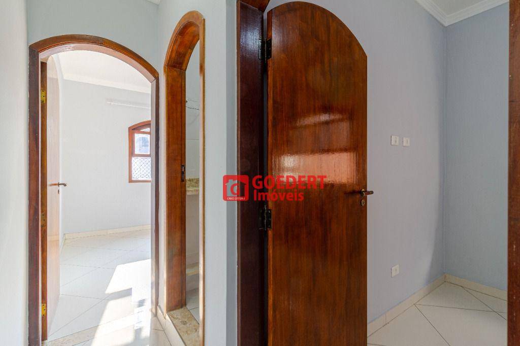 Casa à venda com 4 quartos, 166m² - Foto 10