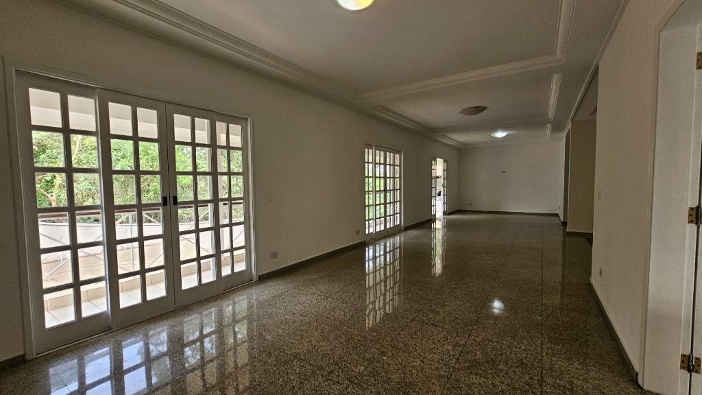 Casa de Condomínio para alugar com 6 quartos, 450m² - Foto 9