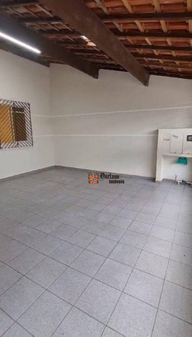 Sobrado à venda com 4 quartos, 200m² - Foto 2