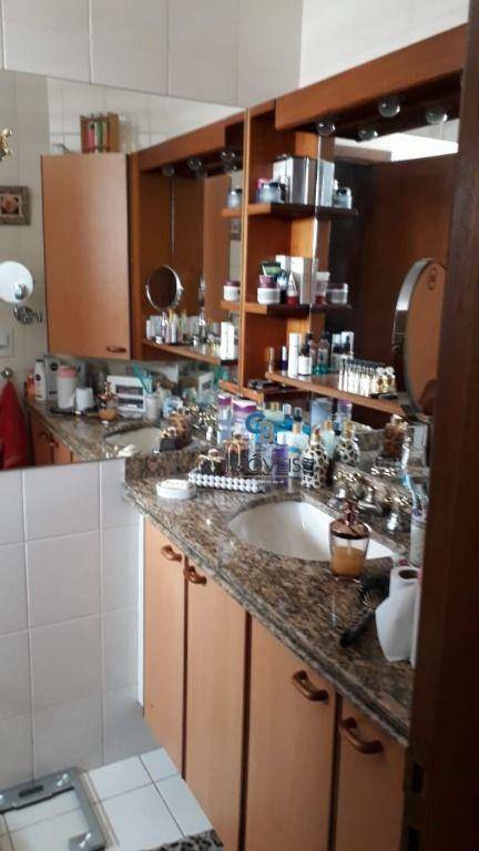 Apartamento à venda com 3 quartos, 120m² - Foto 21