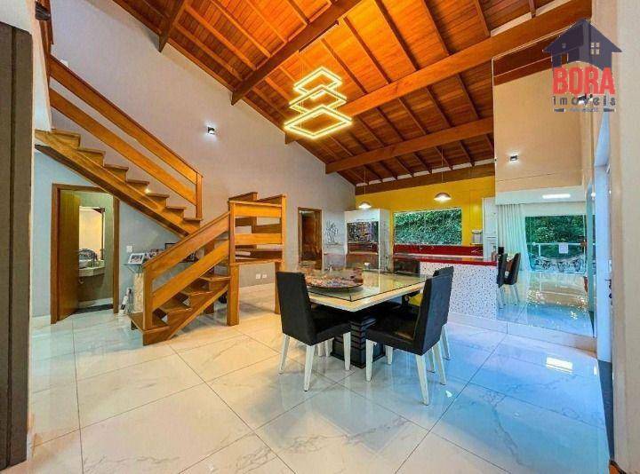 Casa à venda e aluguel com 4 quartos, 300m² - Foto 39