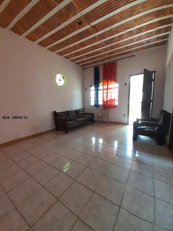 Casa à venda com 3 quartos, 3000m² - Foto 10