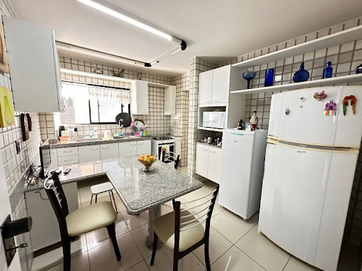 Apartamento à venda com 3 quartos, 214m² - Foto 6