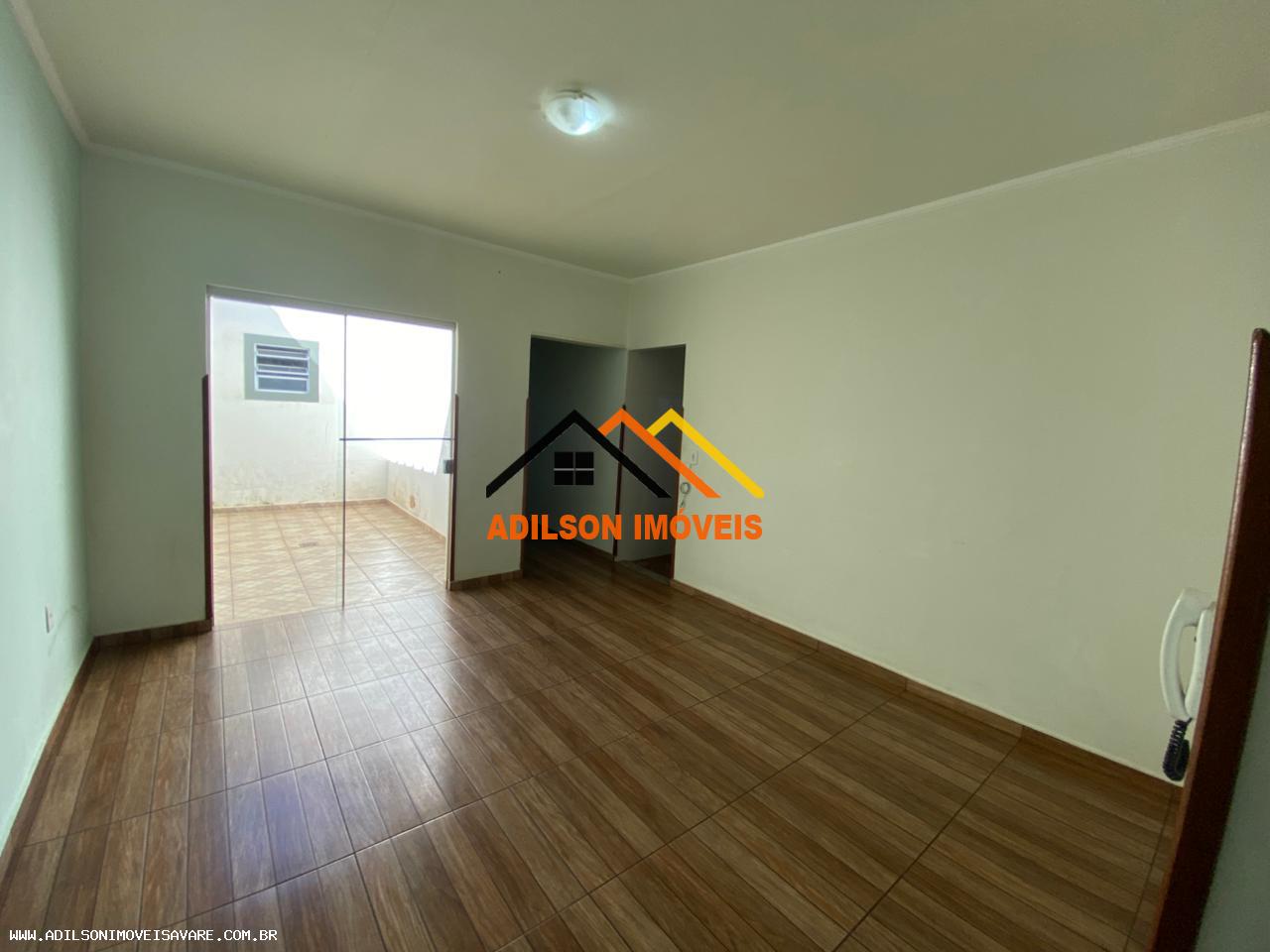 Casa para alugar com 3 quartos, 169m² - Foto 3