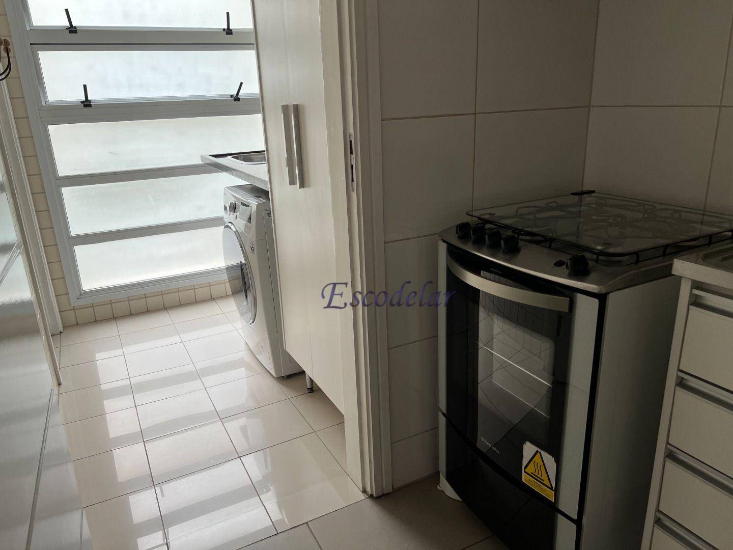 Apartamento para alugar com 1 quarto, 100m² - Foto 11