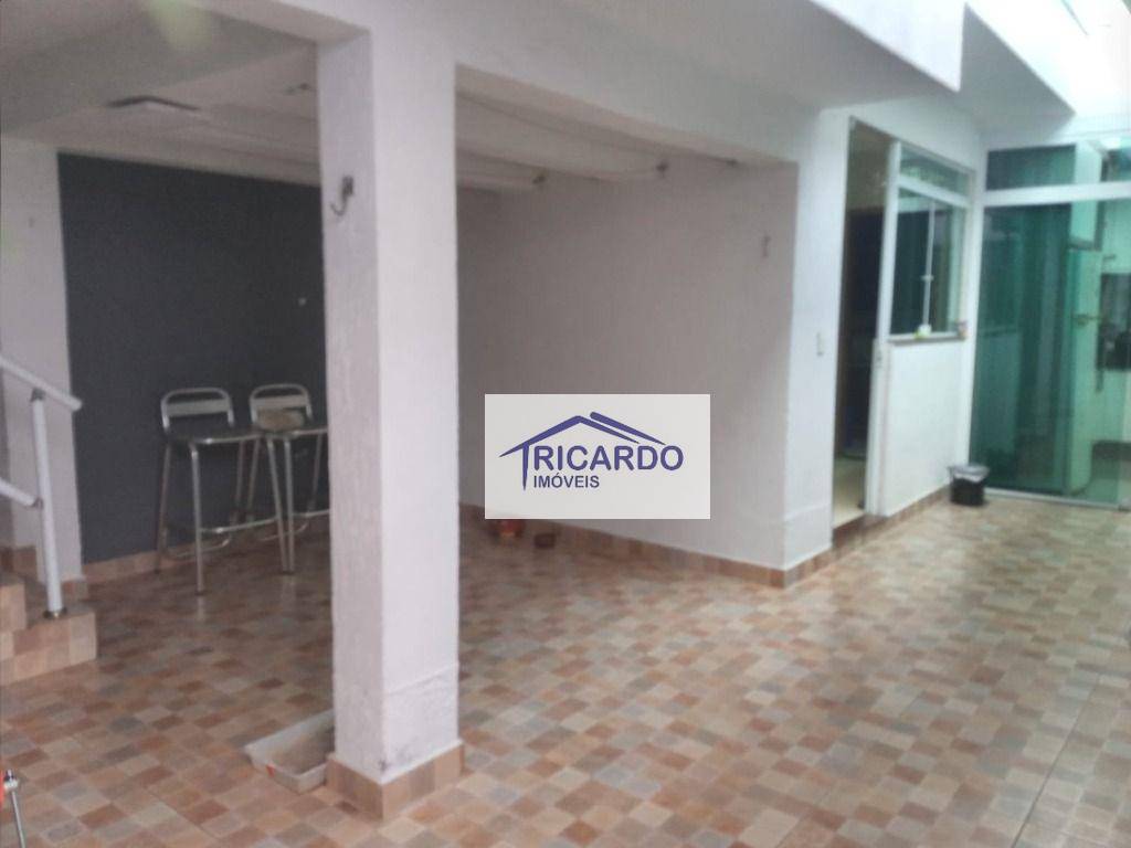 Casa à venda com 3 quartos, 230M2 - Foto 25