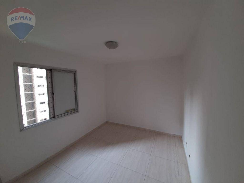 Apartamento à venda com 2 quartos, 67m² - Foto 6