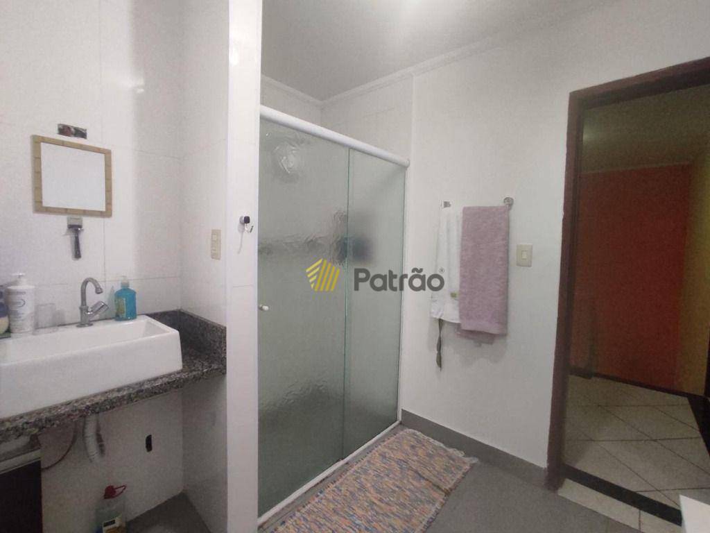 Sobrado à venda com 3 quartos, 237m² - Foto 24