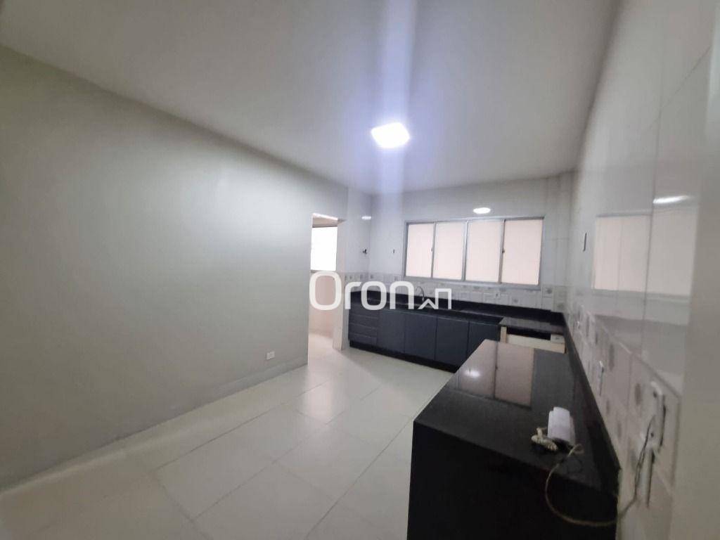 Apartamento à venda com 3 quartos, 128m² - Foto 4