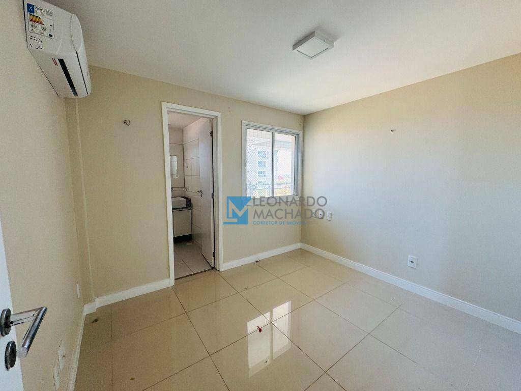 Apartamento à venda com 3 quartos, 111m² - Foto 13