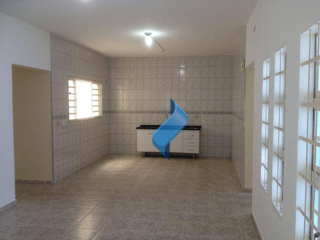 Casa à venda com 3 quartos, 240m² - Foto 6